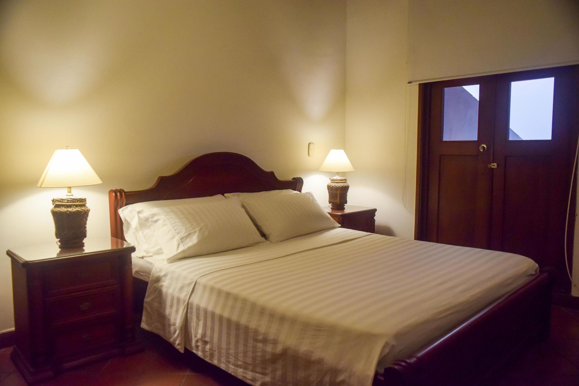 קאלי Hotel Colina De San Antonio מראה חיצוני תמונה