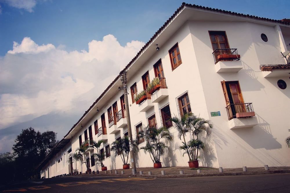 קאלי Hotel Colina De San Antonio מראה חיצוני תמונה