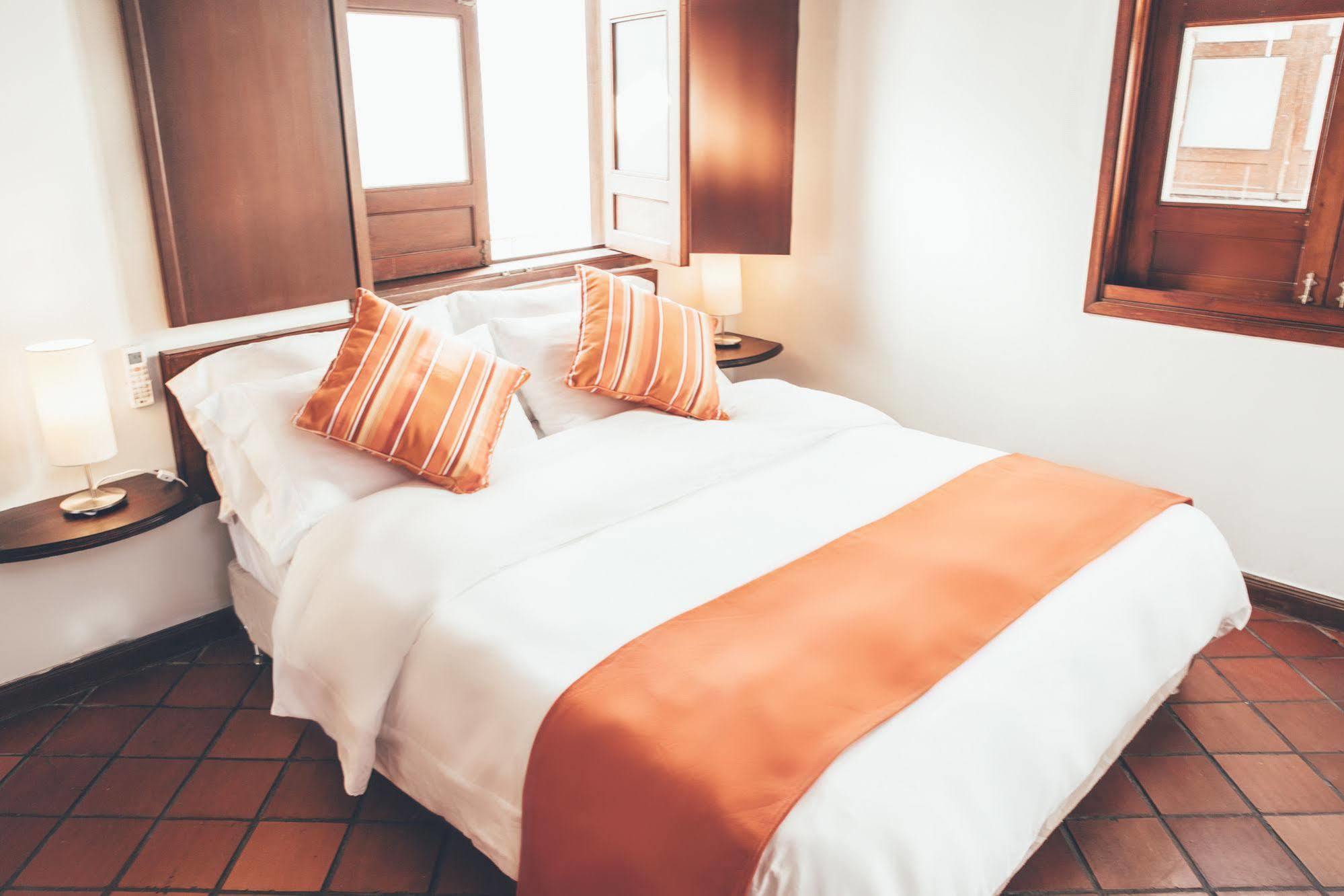 קאלי Hotel Colina De San Antonio מראה חיצוני תמונה