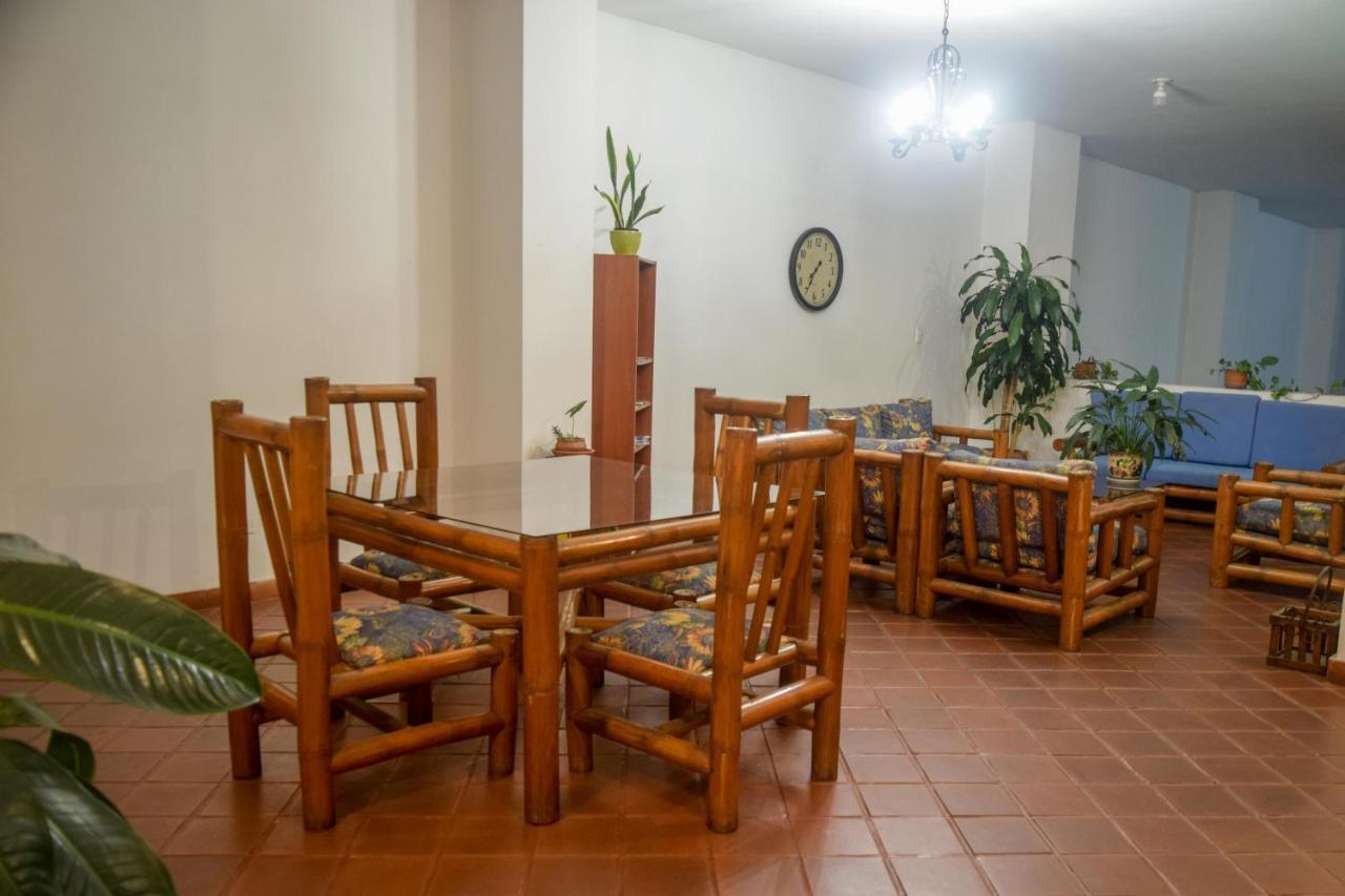 קאלי Hotel Colina De San Antonio מראה חיצוני תמונה